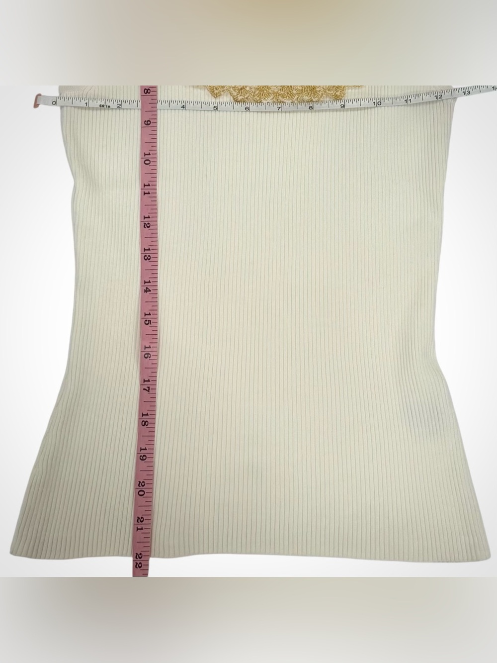 Cache Y2K Retro Small Ivory
Cream Micro Ribbed Gold Beaded Scoop Neck Top Size S - Picture 6 of 7